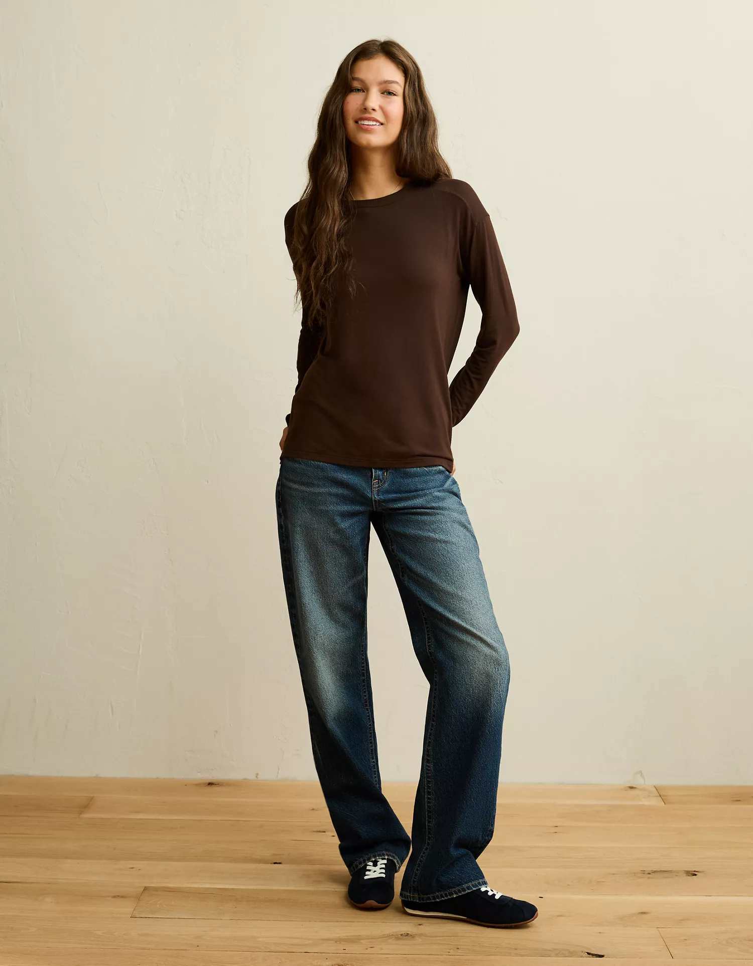 AE Soft & Sexy Relaxed Fit Long-Sleeve T-Shirt - thumbnail 5