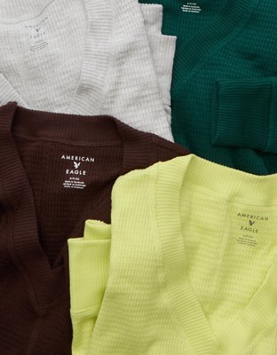 AE Long-Sleeve Waffle Plush V-Neck Tee
