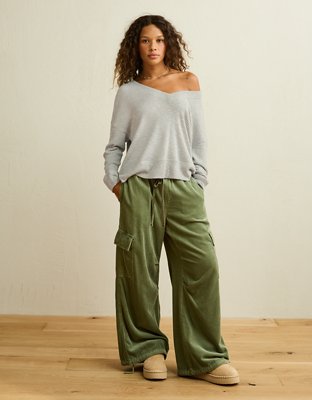 AE Long-Sleeve Waffle Plush V-Neck Tee