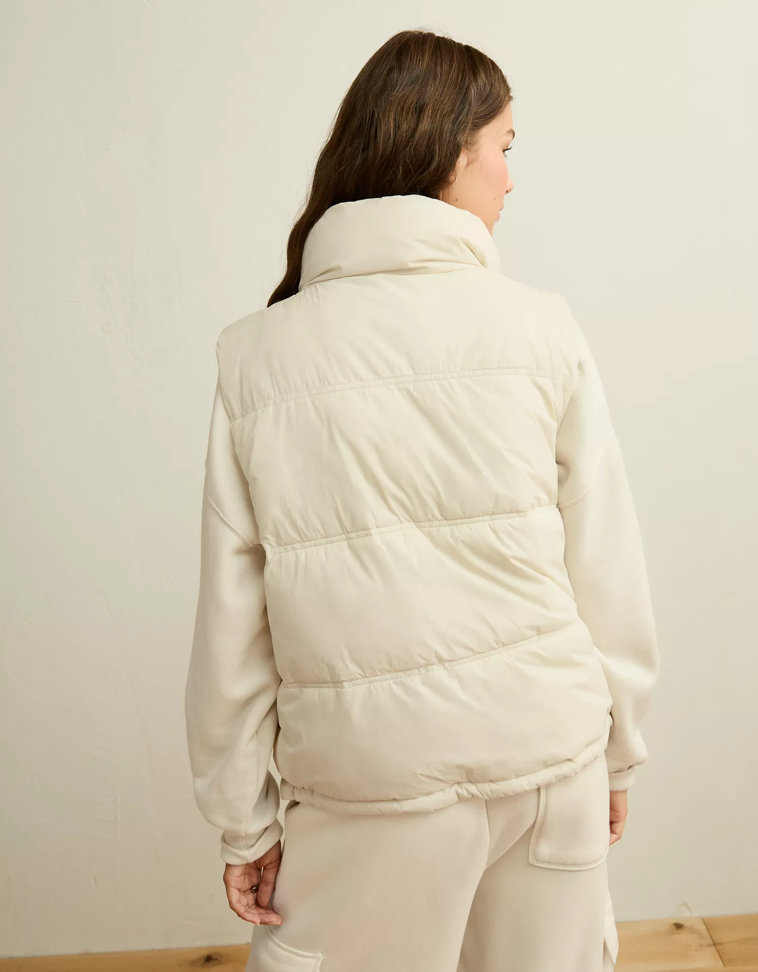 AE Puffer Vest - thumbnail 9