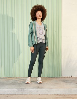 AE Studio Oversized Hooded Winbdreaker