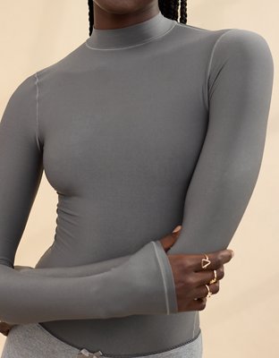 SMOOTHEZ Long Sleeve Mock Neck Bodysuit