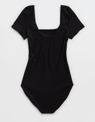 SMOOTHEZ Short Sleeve Square Neck Bodysuit 