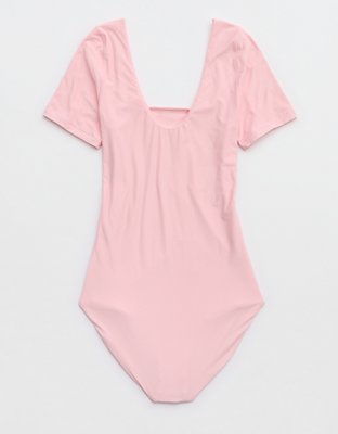 SMOOTHEZ Short Sleeve Square Neck Bodysuit