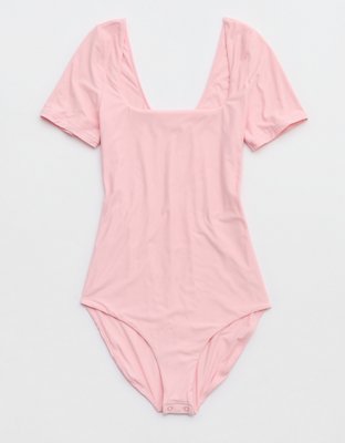 SMOOTHEZ Short Sleeve Square Neck Bodysuit