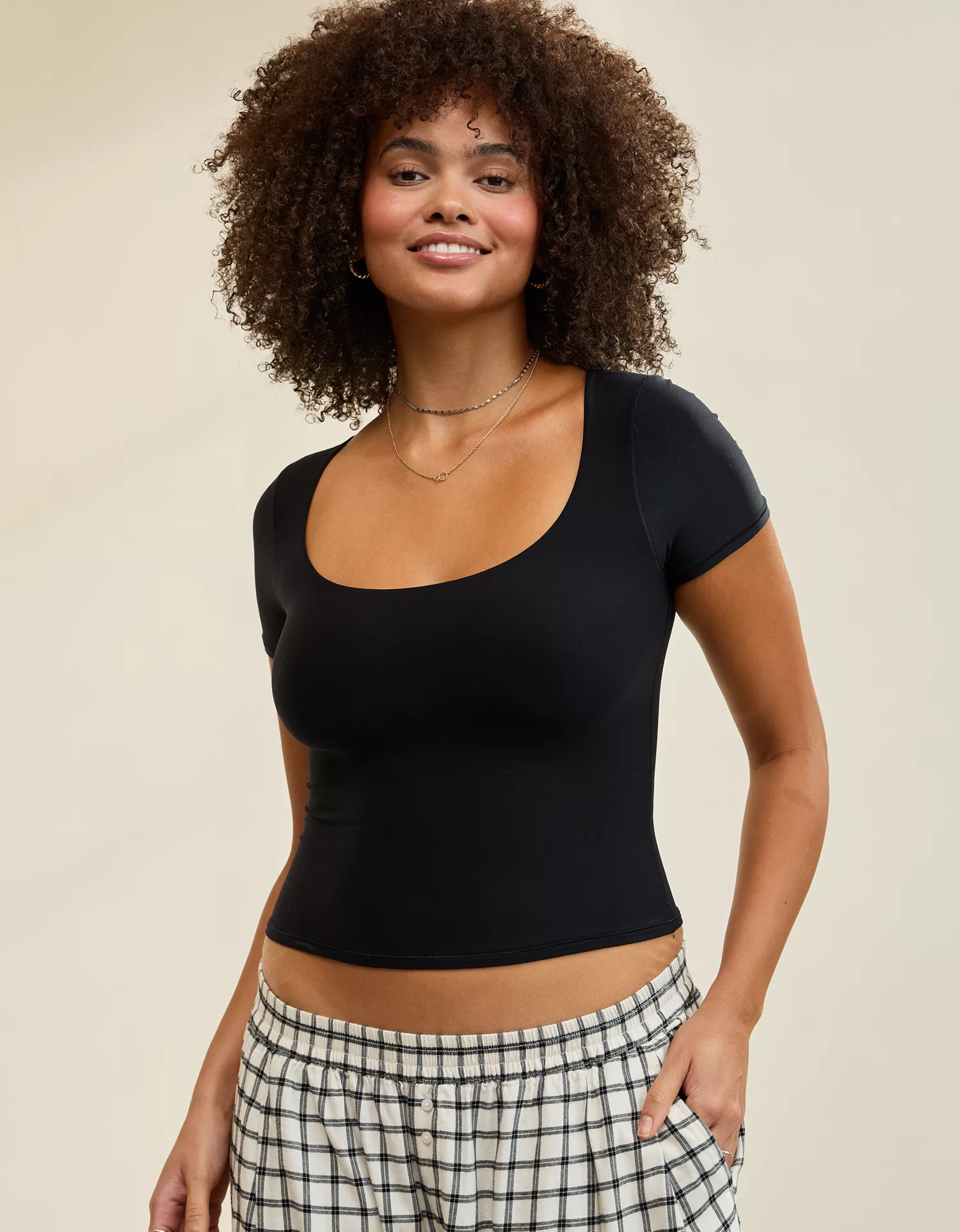 SMOOTHEZ Short Sleeve Scoop T-Shirt