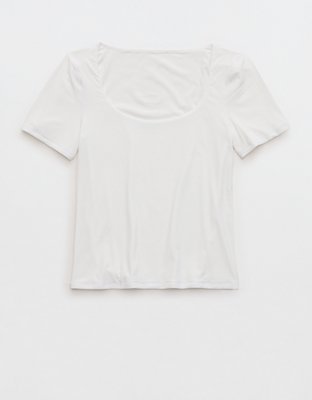 SMOOTHEZ Short Sleeve Scoop T-Shirt