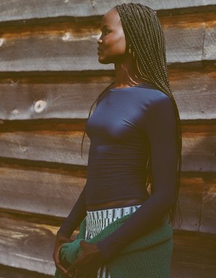 SMOOTHEZ Long Sleeve Crew T-Shirt