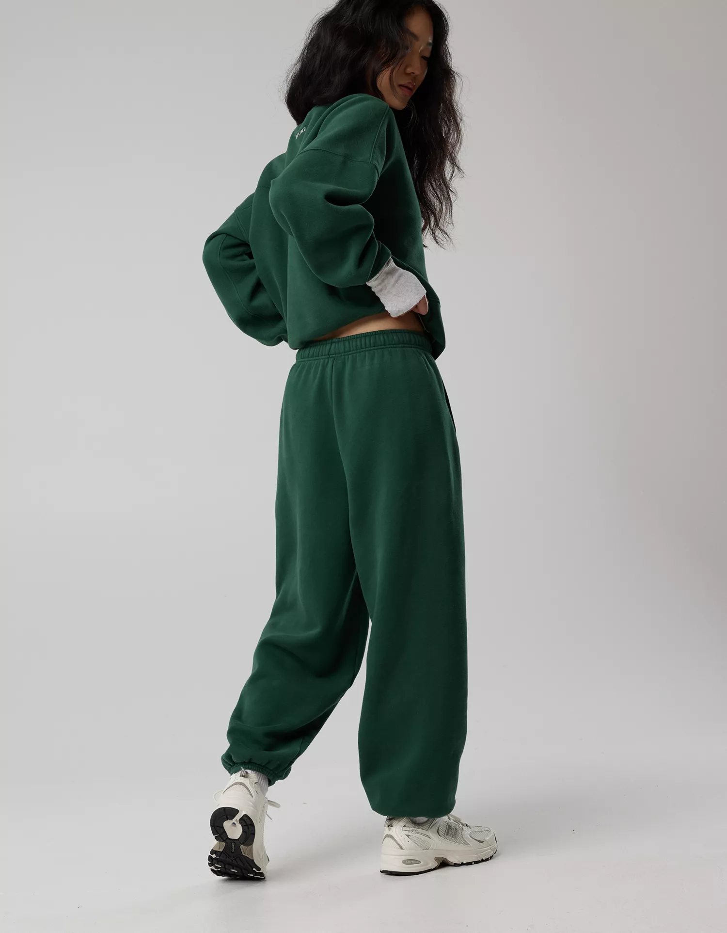 OFFLINE By Aerie Cloud Fleece Baggy Jogger - thumbnail 3