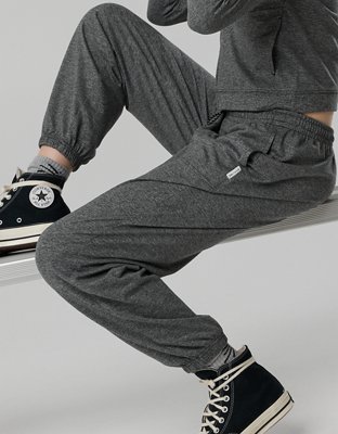 OFFLINE By Aerie Weekend Away Jogger