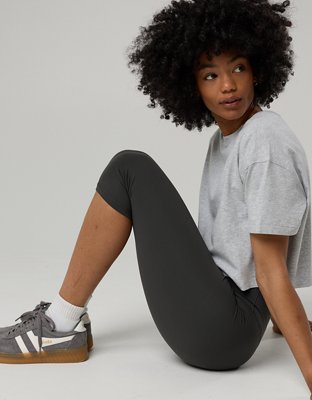 OFFLINE By Aerie Real Me XTRA Capri