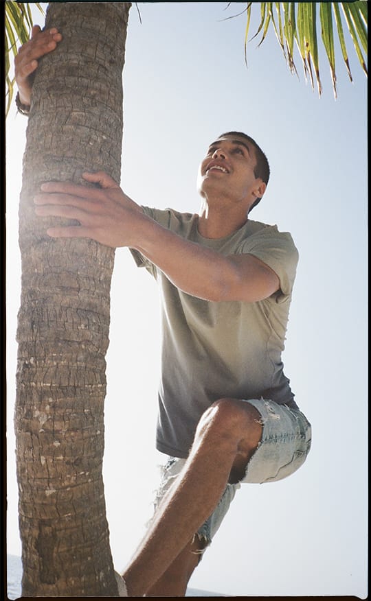 Turn your images on. Shop AEO