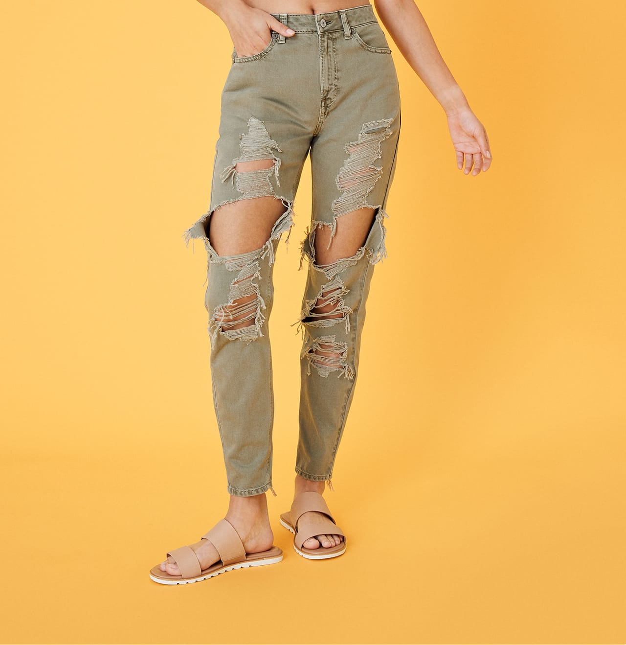 Turn your images on. Shop AEO