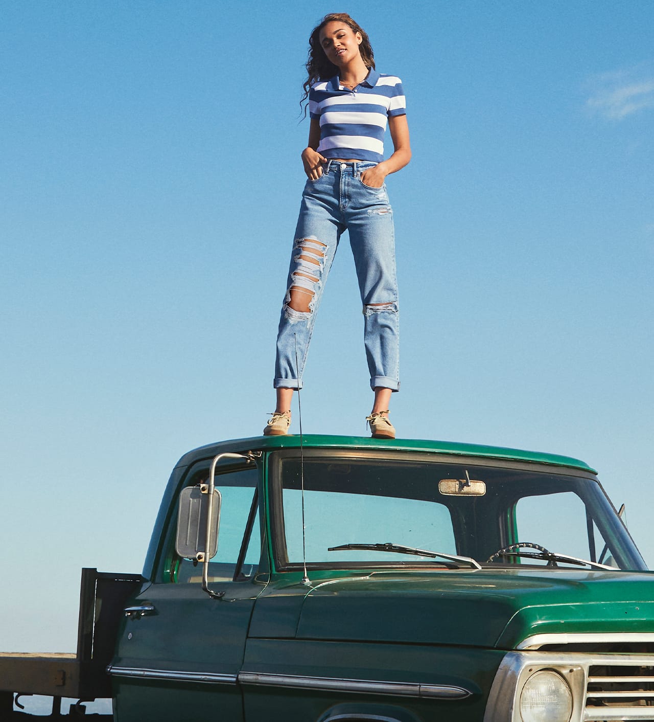 Turn your images on. Shop AEO