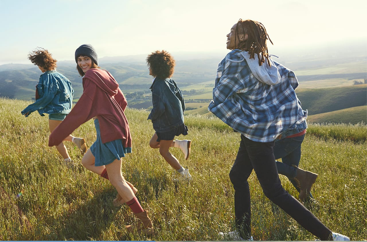 Turn your images on. Shop AEO
