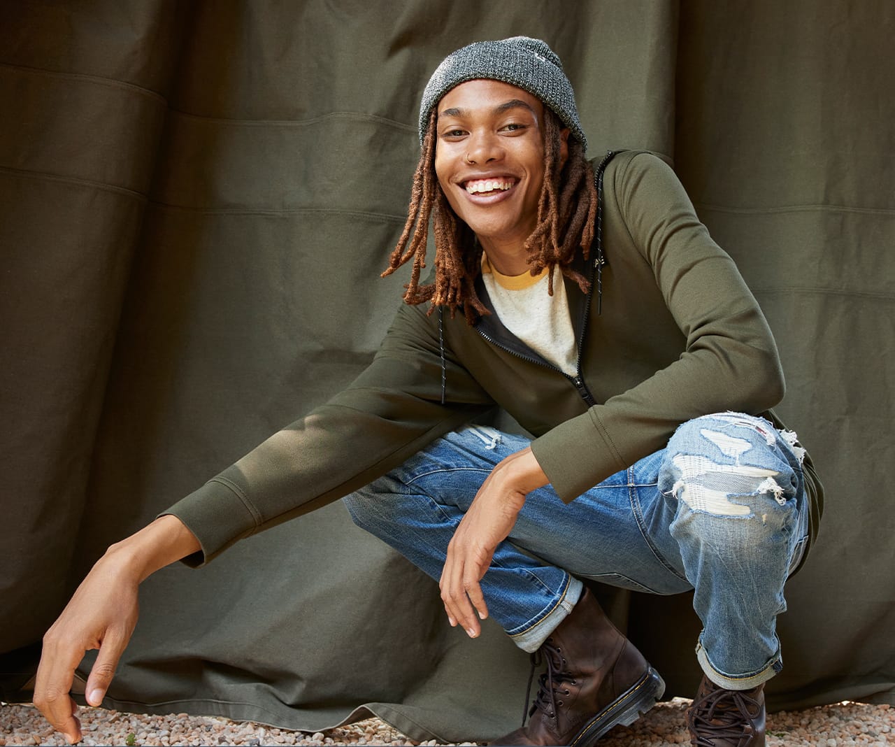 Turn your images on. Shop AEO