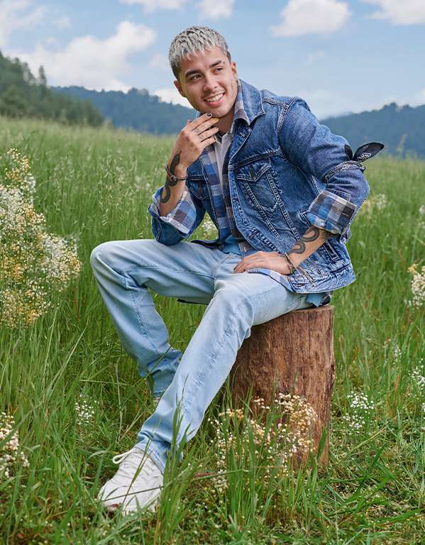Model in AE slim straight jeans