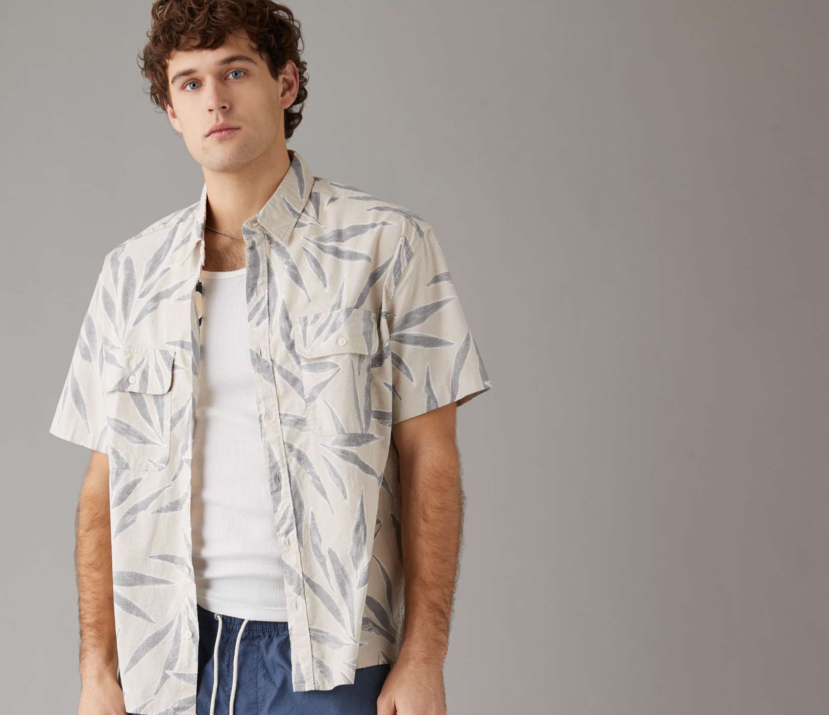  GAP Mens Short Sleeve Linen Resort Collar Button Down Shirt,  Blue Shade, Medium US : Clothing, Shoes & Jewelry