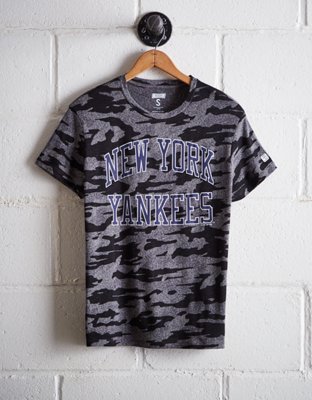 Tailgate Women's New York Yankees Camo Boyfriend Tee - Free Shipping & Returns