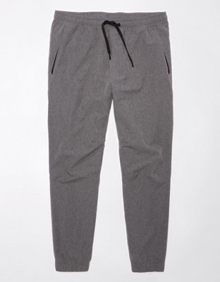 AE 247 Tech Jogger