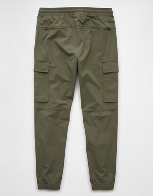 AE 24/7 Tech Cargo Jogger