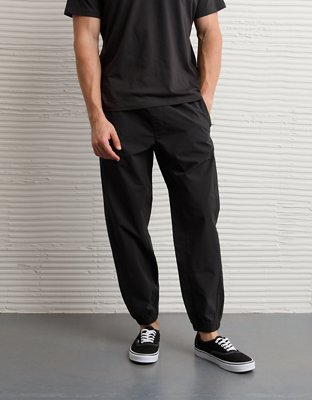 AE 24/7 Tech Hybrid Jogger