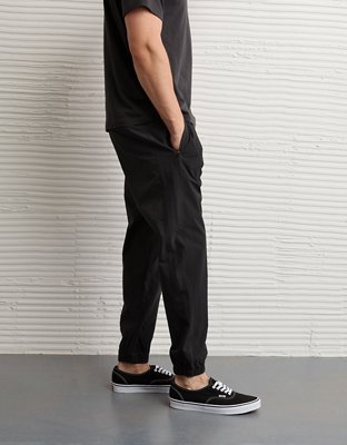 AE 24/7 Tech Hybrid Jogger