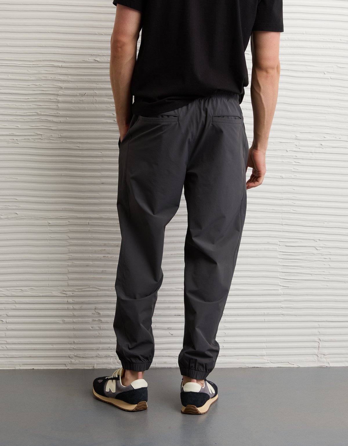 AE 24/7 Tech Hybrid Jogger - image 2