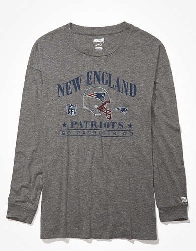 Tailgate Women's New England Patriots Long-Sleeve Graphic T-Shirt