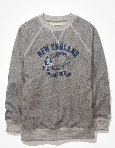 Tailgate Women's New England Patriots Oversized Fleece Sweatshirt