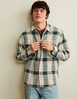 Мужская рубашка American Eagle AE Relaxed Fit Textured Flannel, цвет: Камуфляжный зелёный — фото 2