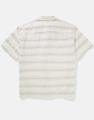 AE Camisa Rayada con Botones para la Piscina