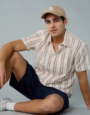 AE Camisa Rayada con Botones para la Piscina