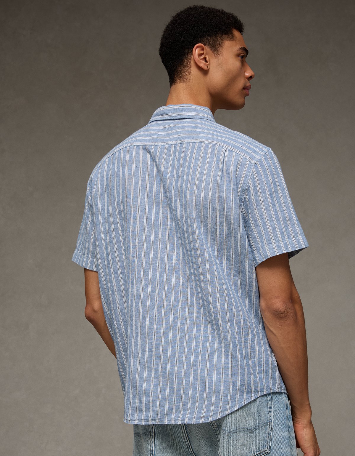 AE Standard Fit Linen-Blend Short-Sleeve Button-Up Shirt - image 2