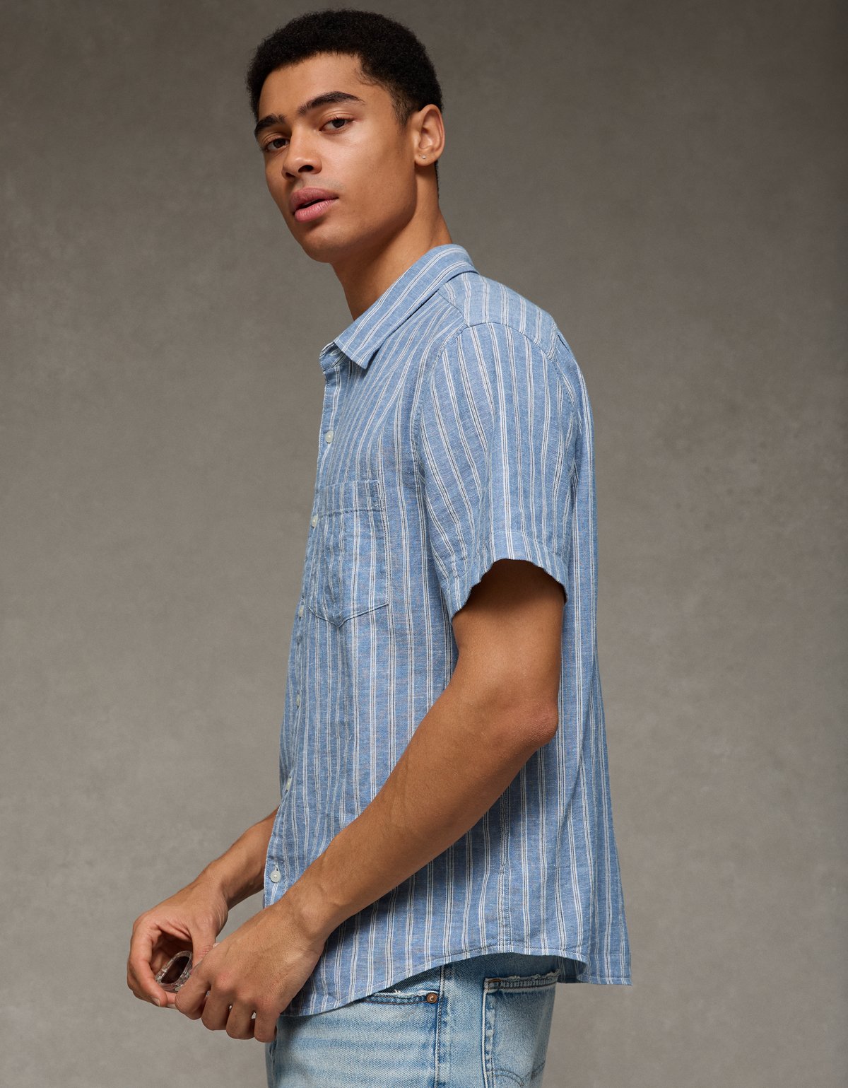 AE Standard Fit Linen-Blend Short-Sleeve Button-Up Shirt - image 5