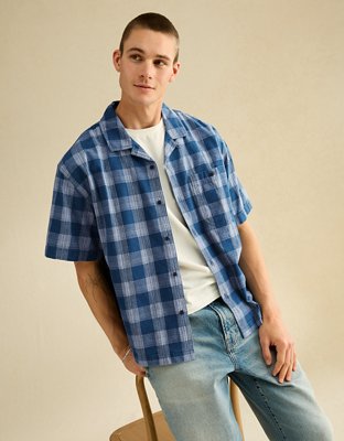 Мужская рубашка American Eagle AE Relaxed Fit Camp Collar Button-Up, цвет: Кобальтовый ночной — фото 2