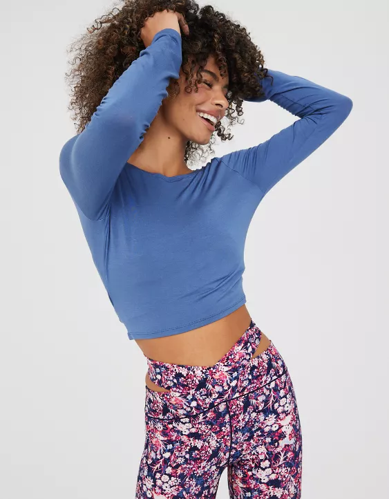 OFFLINE By Aerie Thumbs Up Twist Long Sleeve Cropped T-Shirt
