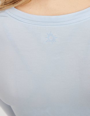 Женские футболки Aerie OFFLINE By Aerie Thumbs Up Twist Front Cropped T-Shirt — фото 5