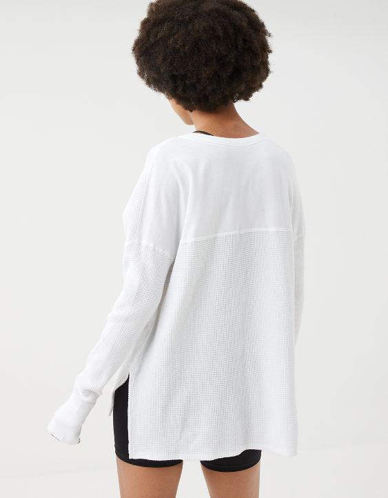 OFFLINE By Aerie Wow! T-shirt cuello Henley con textura tipo waffle