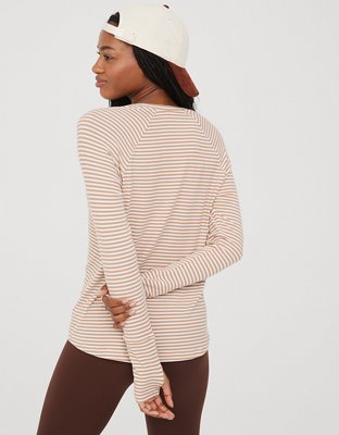 Женские футболки Aerie OFFLINE By Aerie Thumbs Up Ribbed Raglan Long Sleeve T-Shirt — фото 2