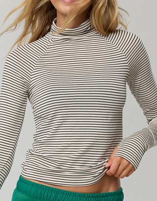 OFFLINE By Aerie Thumbs Up Long Sleeve Turtleneck Shirt