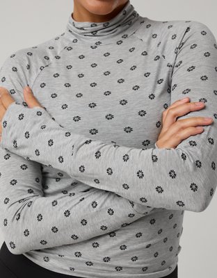 OFFLINE By Aerie Thumbs Up Long Sleeve Turtleneck Shirt