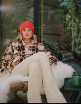 OFFLINE By Aerie Fluffy Sherpa Quarter Zip Sweatshirt