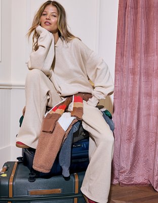 OFFLINE By Aerie Cloud Fleece Classic Length Hoodie