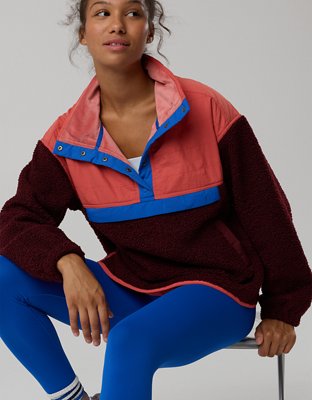 Женские куртки Offline By Aerie Fluff Love Quarter Snap, цвет: Королевский синий ягодный — фото 9