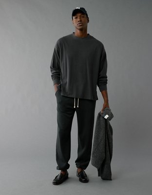 AE Oversized Long-Sleeve T-Shirt