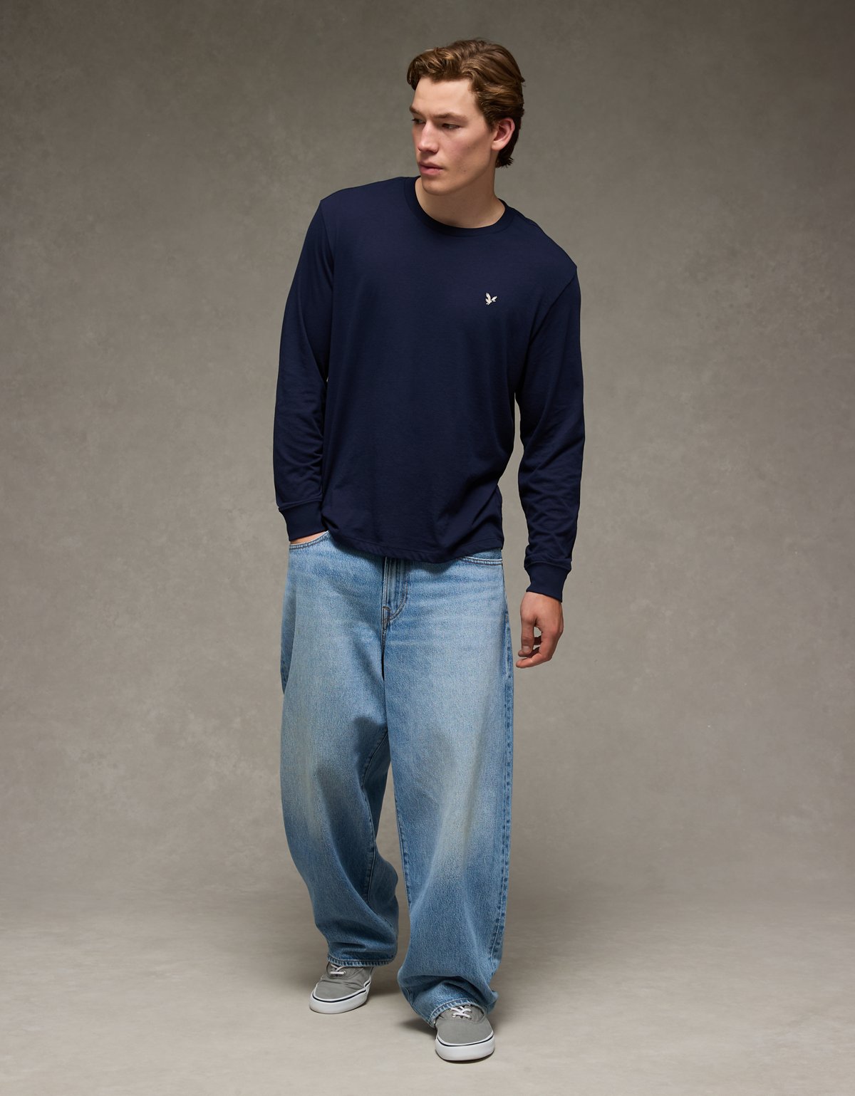 AE Lightweight Icon Long-Sleeve T-Shirt - image 4