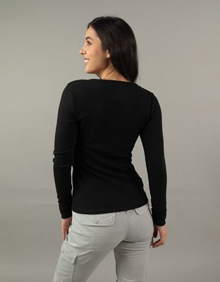 Женские футболки American Eagle AE Waffle Long-Sleeve Henley Tee — фото 2