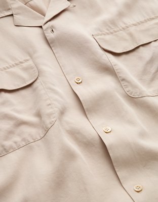 AE77 Premium Relaxed Short-Sleeve Button-Up Shirt