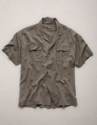 AE77 Premium Relaxed Short-Sleeve Button-Up Shirt
